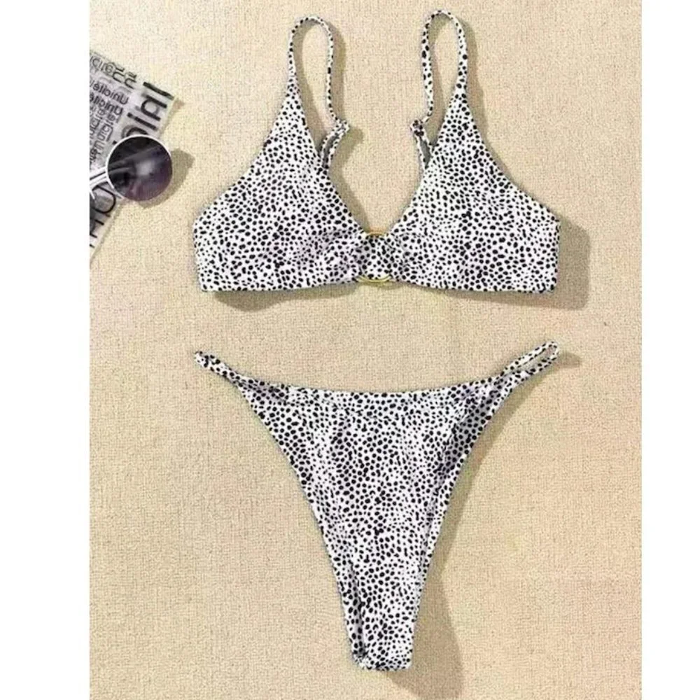 bikini - Picture 6 of 6
